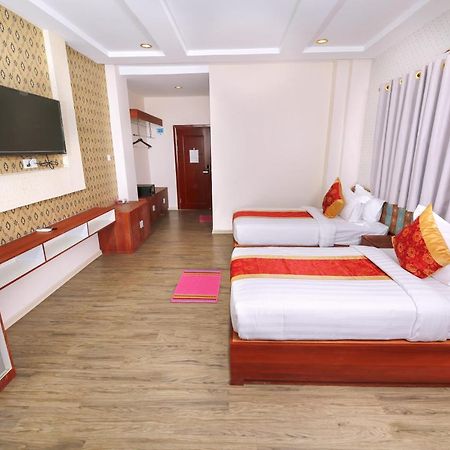 H Plus Hotel Yangon Exterior foto